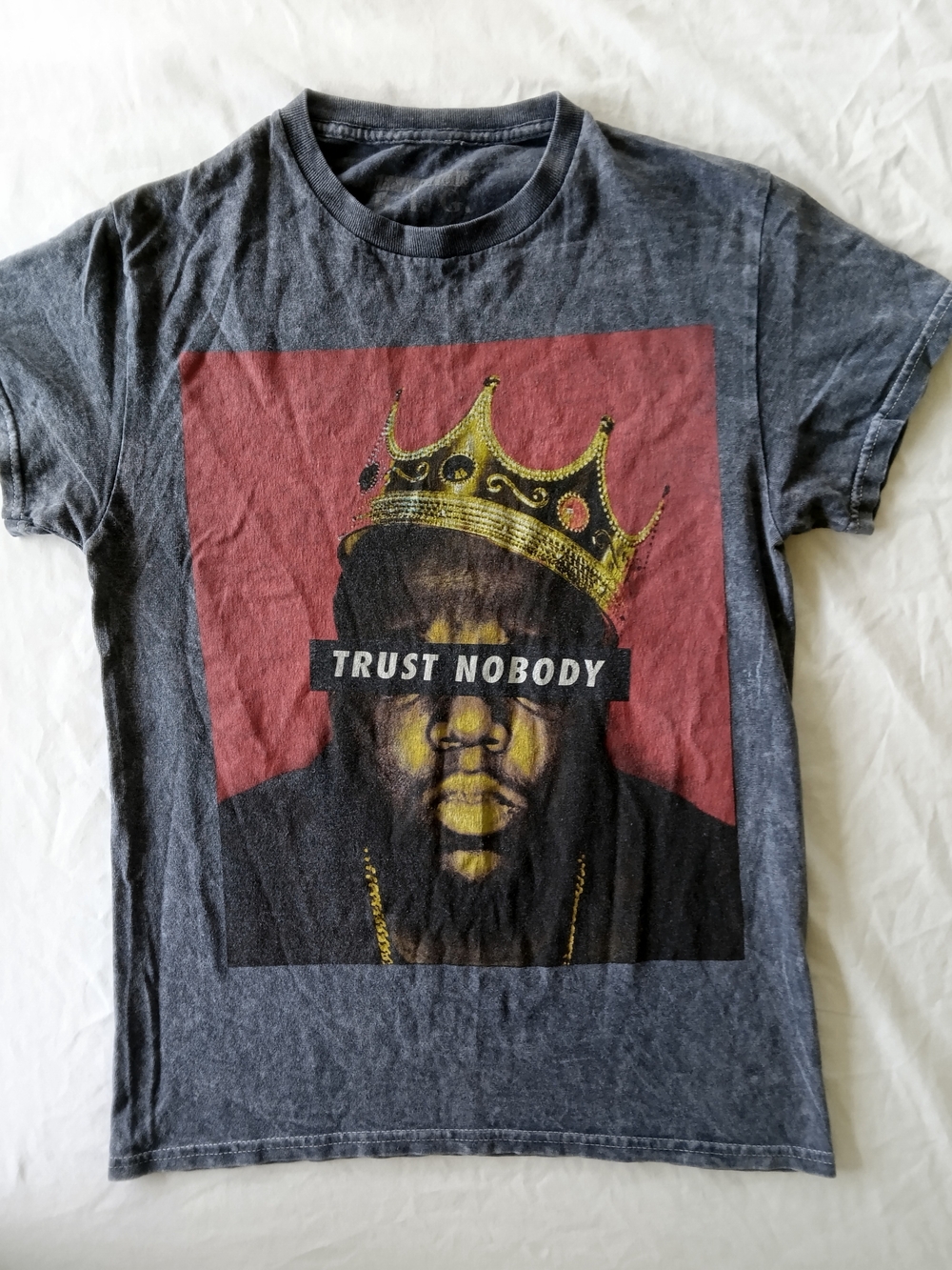 Notorious B.I.G. Sz Small Trust Nobody Graphic Tee - Black with Red & Gold Print